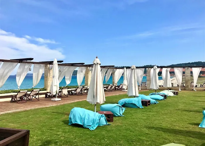 On The Вилла Фурка